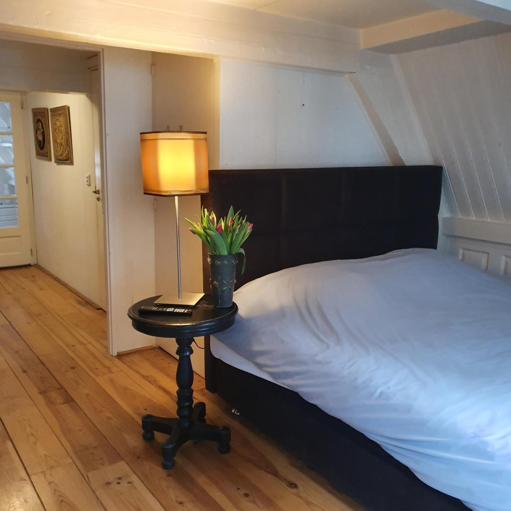 Bed & Bike De Rijp Bed and Breakfast Exteriör bild